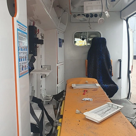 ⚡️🚑Через нічну атаку в Києві травмовані медики швидкої допомоги та знищена карета, яка прибула на місце викликуУ ніч проти 16 ... - КМДА – офіційний канал на we.ua