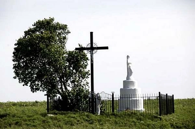НА ТЕРИТОРІЇ КОЛИШНІХ СІЛ ОСТРІВКИ ТА ВОЛЯ ОСТРОВЕЦЬКА ВОЛИНСЬКОЇ ОБЛАСТІ РОЗПОЧАЛИСЬ ПОШУКОВІ РОБОТИ20 квітня 2026 року на те... - Український інститут національної пам'яті на we.ua