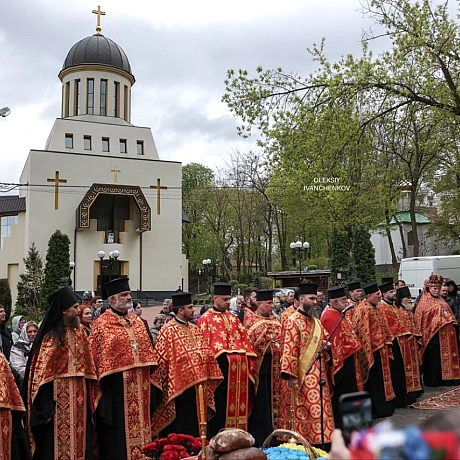 Сьогодні, у роковини Чорнобильської трагедії, Предстоятель ПЦУ Блаженніший Митрополит Епіфаній очолив молитву за героїв-ліквідат... - Репортер інформує on we.ua