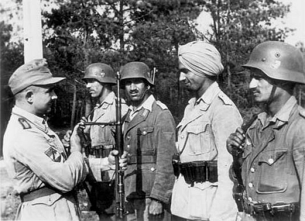 У 1941 р. в Німеччині з ініціативи індійського політичного діяча Субгаса Чандри Боса (на першому фото) був сформований Індійськи... - WAS на we.ua
