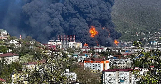 В Туапсе не будуть скасовувати туристичний сезон після «нафтових дощів»«Те, що сталося на одному пляжі, ніяк не вплине на інші... - UkraineNow на we.ua