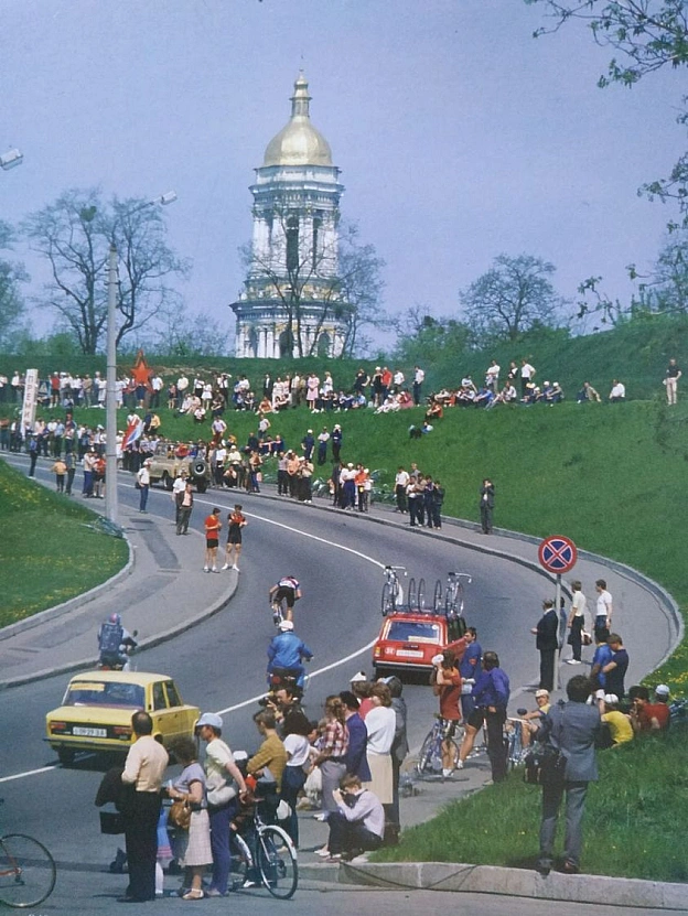 У травні 1986 року Київ став стартовим містом 39-ї міжнародної «Велогонки Миру» — однієї з найвідоміших аматорських багатоденних... - WAS на we.ua