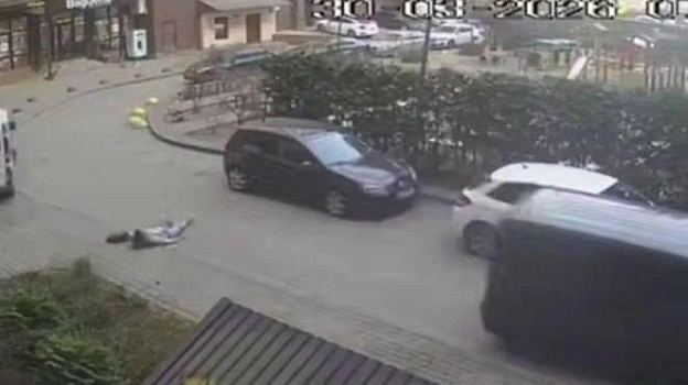 Всього 3400 грн штрафу отримав тцк-шник який збив вагітну жінку, поки його спільники викрадали її чоловікаСуд у Луцьку виніс в... - on we.ua