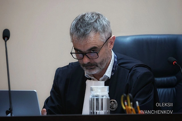 ⚖️ Суд оголосив перерву: рішення щодо Єрмака буде завтраСуддя Вищого антикорупційного суду пішов до нарадчої кімнати для прийн... - Репортер інформує on we.ua