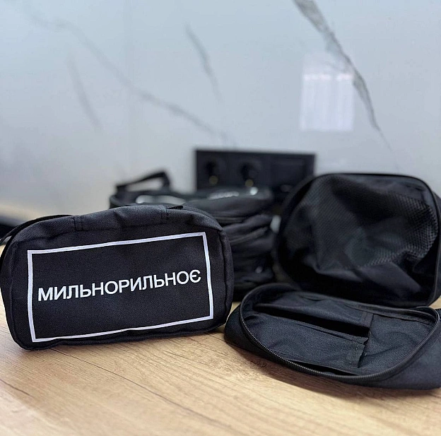 Для справжніх поціновувачів армійської класики🤩, які застали фрази: «збираємо своє мильнорильноє і закладаємо у натівський вєщмє... - на we.ua