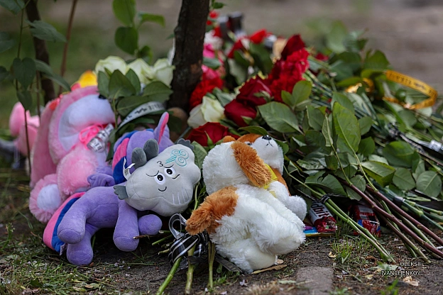 Київ. 15 травня. Місце, де час зупинився. 🙏💔​Рятувальники завершили розбір завалів. Зафіксовані наслідки трагедії: відкритий х... - Репортер інформує on we.ua