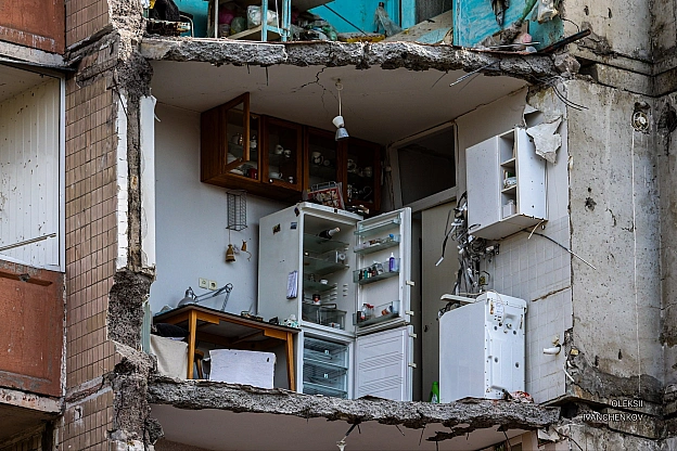 Київ. 15 травня. Місце, де час зупинився. 🙏💔​Рятувальники завершили розбір завалів. Зафіксовані наслідки трагедії: відкритий х... - Репортер інформує on we.ua