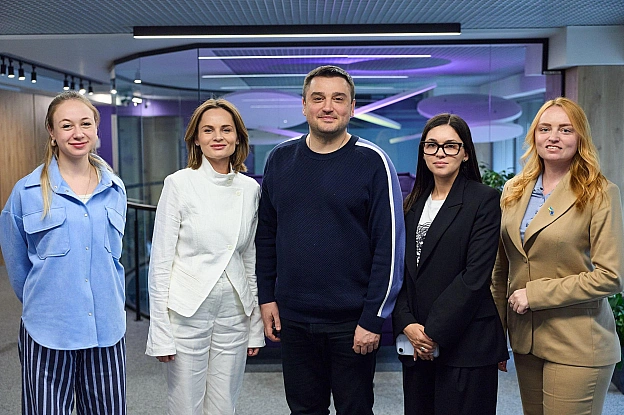 🤖 ШІ-агент у Дії та розвиток інновацій — посилюємо партнерство з GoogleМинулого тижня масштабували Дія.АІ на застосунок — це н... - Мінцифра на we.ua