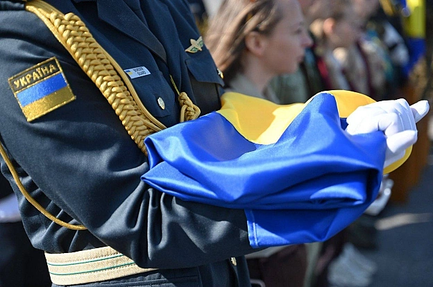 ПОЛКОВНИКА АНДРІЯ МЕЛЬНИКА УРОЧИСТО ЗУСТРІЛИ НА УКРАЇНСЬКОМУ КОРДОНІ У пункті пропуску «Ужгород» відбулася урочиста церемонія ... - Український інститут національної пам'яті на we.ua