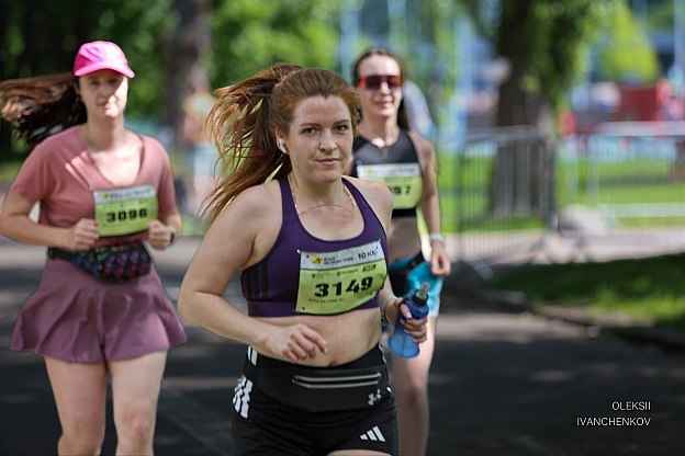 🏃‍♀️ Попри нічний обстріл: у Києві в неділю пройшов забіг «Біжу за мову»​Поки столиця оговтувалася від чергової важкої нічної ... - на we.ua
