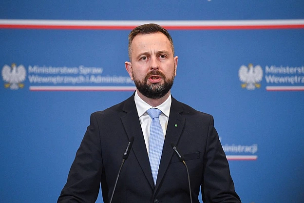 Міністр оборони Польщі закликав Київ ушановувати сучасних українських військових, а не УПАВін каже, що українська влада має пе... - UkraineNow on we.ua