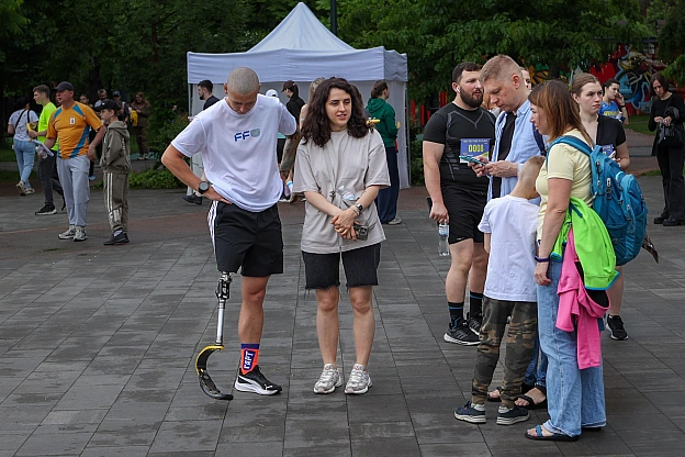 🏃‍♂️ У Києві відбувся благодійний забіг «Go to the Future 2026»Столичний Урбан-парк на ВДНГ об\'єднав сотні киян, військових та... - на we.ua