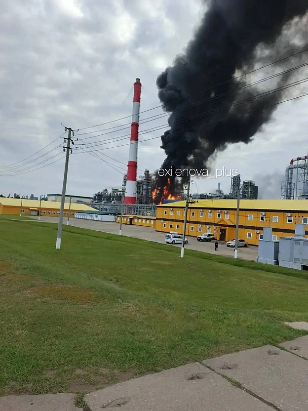 Сили оборони уразили одразу два нафтохімічні заводи в рфПід удар потрапили «Ніжнєкамскнєфтєхім» у республіці Татарстан та «Тол... - на we.ua
