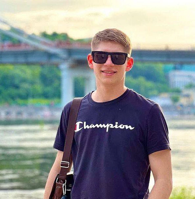 У авіакатастрофі на Хмельниччині загинув один з найкращих випробовувачів «Антонова» та 23-річний штурманМайор Богдан Загорульк... - UkraineNow на we.ua