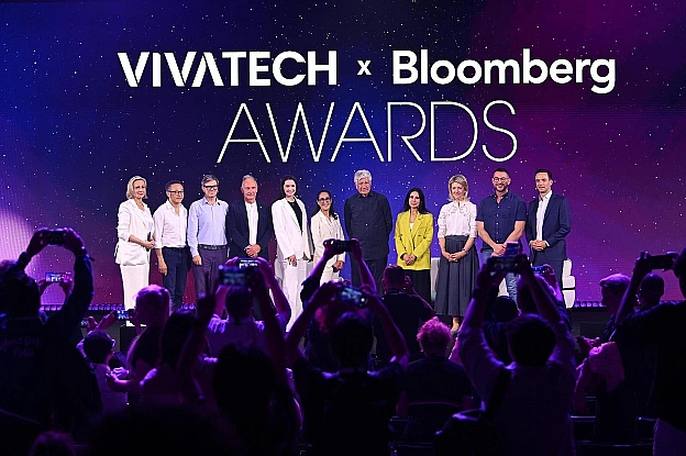 Світове визнання українського GovTech: здобули перемогу на глобальній премії VivaTech x Bloomberg Awards 🏆Україна отримала наг... - Мінцифра на we.ua