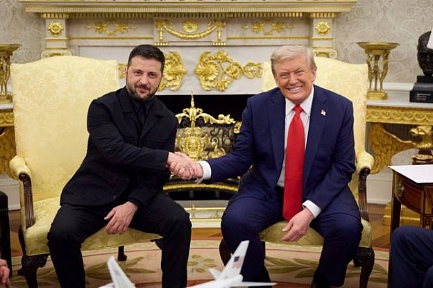 Він досить добре справляється у війні з росією, - Трамп про Зеленського«Треба сказати, що він сміливий, у нього чудове обладна... - UkraineNow на we.ua