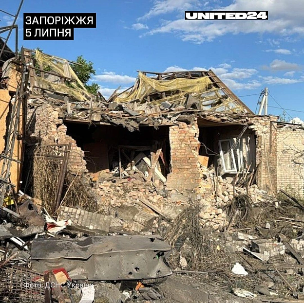 Увечері росія завдала авіаудару по Запоріжжю.Унаслідок атаки загинув співробітник поліції. Щонайменше 9 людей дістали пораненн... - на we.ua
