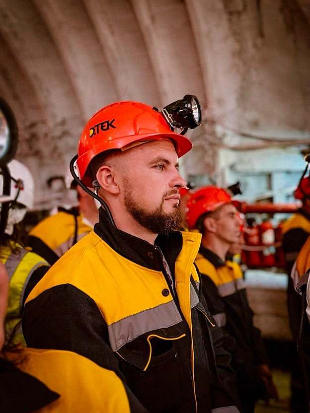 Святослав Вакарчук виступив для шахтарів на одній із прифронтових шахт ДТЕК 🇺🇦🇺🇦🇺🇦Концерт відбувся на глибині 480 метрів усьог... - на we.ua