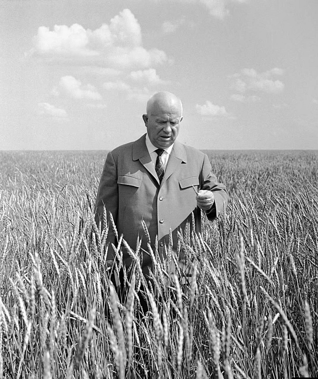 У 1954 році за ініціативою першого секретаря ЦК КПРС Микити Хрущова в СРСР розпочалося освоєння цілинних і перелогових земель. К... - на we.ua