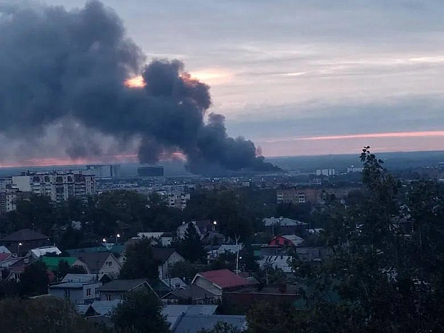 росія продовжує горіти: уночі дрони атакували Нижньогородську, Пензенську, Ростовську та Самарську обл. ▪️У Самарі спалахнув ... - на we.ua