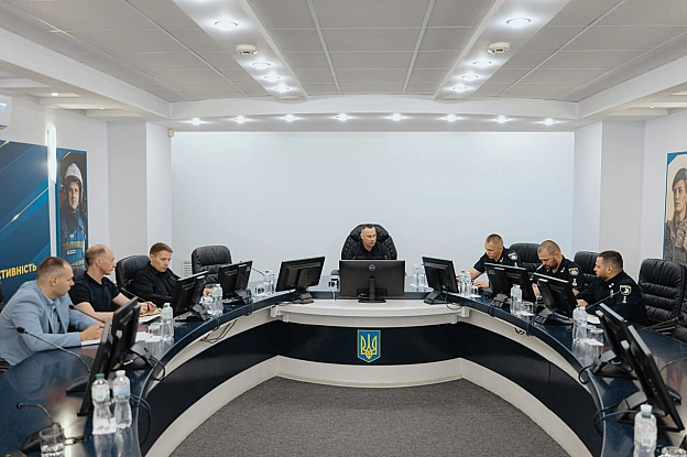 На українські дороги повертаються «Фантоми» — непомітні патрульні авто, які фіксуватимуть перевищення швидкості, — міністр МВС В... - на we.ua