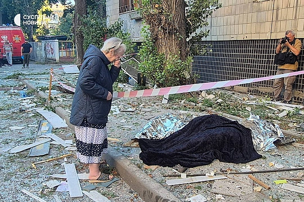 UPD: 12 загиблих, один з поранених помер у лікарні11 загиблих та понад 30 постраждалих внаслідок комбінованої російської атаки... - на we.ua