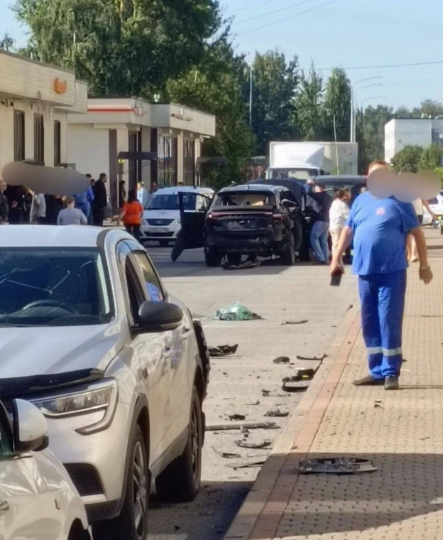 Йде русскій гєнєрал* Пітімбургом, дивиться - машина стоїть, сів у неї і вибухнув.*Там був падпалковнік( - на we.ua