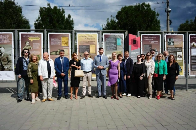 “АРХІТЕКТОР УКРАЇНСЬКОЇ ДЕРЖАВНОСТИ”: НА ПОДОЛІ ВІДКРИЛАСЯ ВИСТАВКА ДО 170-річчя ІВАНА ФРАНКАСьогодні, 27 серпня, на Контракто... - на we.ua