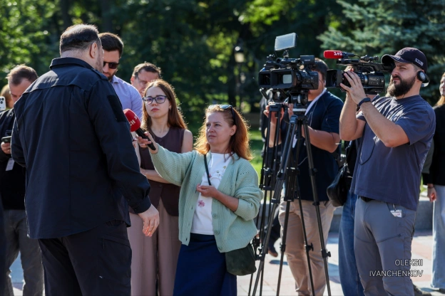 Історична наступність: біля стін Верховної Ради вшанували день підняття синьо-жовтого стягу​4 вересня 1991 року синьо-жовтий п... - на we.ua