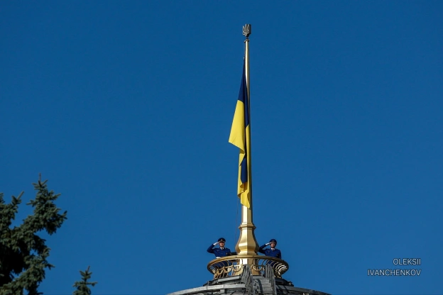 Історична наступність: біля стін Верховної Ради вшанували день підняття синьо-жовтого стягу​4 вересня 1991 року синьо-жовтий п... - на we.ua