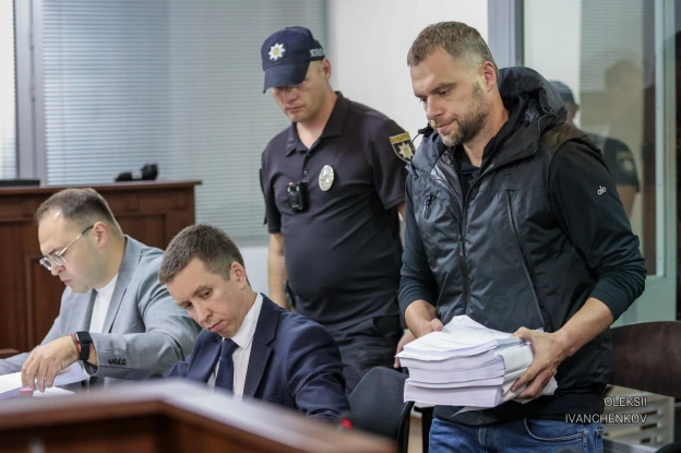 Сьогодні у Вищому антикорупційному суді триває засідання, де розглядається клопотання про обрання запобіжного заходу Сергію Кроп... - на we.ua
