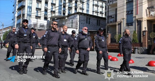 Поліцейські з Ізраїлю прибули до Умані для посилення охорони хасидів під час Рош га-Шана — його святкування буде вже 11-13 верес... - на we.ua