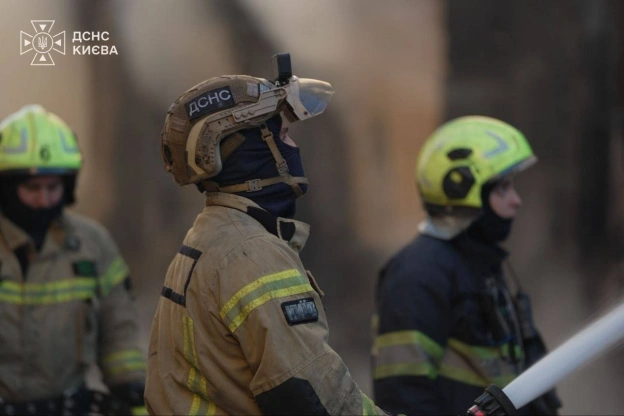 У Соломʼянському районі Києва, внаслідок влучання в складське приміщення, загинули двоє людейКількість загиблих за 8 вересня з... - на we.ua