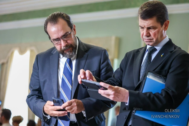 Репортер інформує on we.ua