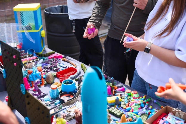 🔥 ДрукАрмія на DOU Day Picnic 20265 вересня ми знайомили гостей із «ДрукАрмією», показували наші вироби та 3D-друк наживо. Бул... - на we.ua