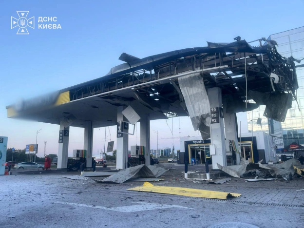 У Києві внаслідок російської атаки одна людина загинула, ще 8 пораненіТакож стало відомо, що на Волині БпЛА ударив по пасажирс... - на we.ua