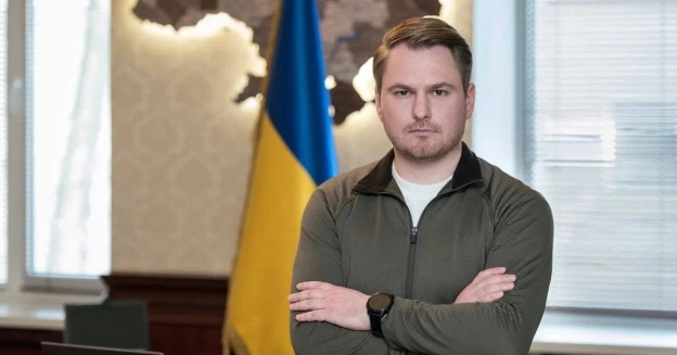 Верховна Рада підтримала звільнення Руслана Кравченка з посади Генерального прокурора України «За» проголосували 317 нардепів... - на we.ua