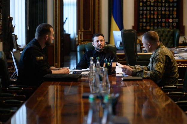 Є успішне випробування ще одного перехоплювача російських реактивних дронів, - Зеленський Шахед був успішно уражений, але треб... - на we.ua