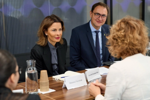 🔎🤝🏻🇺🇦 Дія.АI, ШІ для студентів та захист даних: поглиблюємо співпрацю з GoogleМіністерка Оксана Ферчук спільно з командою Мінц... - на we.ua