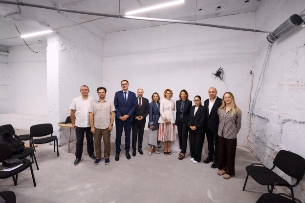 🔎🤝🏻🇺🇦 Дія.АI, ШІ для студентів та захист даних: поглиблюємо співпрацю з GoogleМіністерка Оксана Ферчук спільно з командою Мінц... - на we.ua