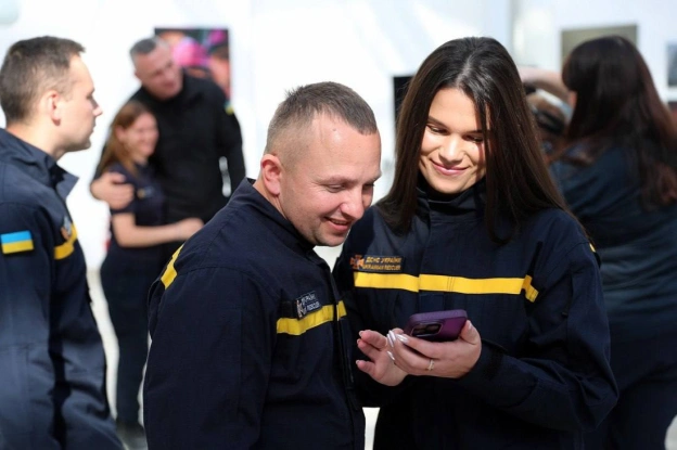 Віталій Кличко: Сьогодні, у День працівників цивільного захисту України, привітав рятувальників і вручив столичним рятувальникам... - на we.ua