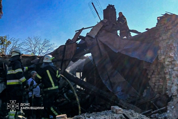 Харківщина: загинула жінка, 13-річний підліток отримав важкі опіки російський БпЛА влучив у приватну оселю в селі Катеринівка.... - на we.ua