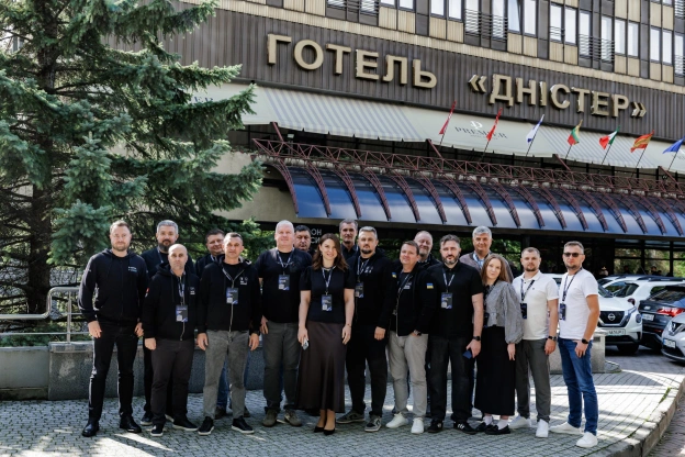 Без черг і паперів на місцях: як Мінцифра масштабує зручні сервіси в регіонах 🇺🇦Цифрові сервіси мають спрощувати взаємодію люд... - Мінцифра на we.ua