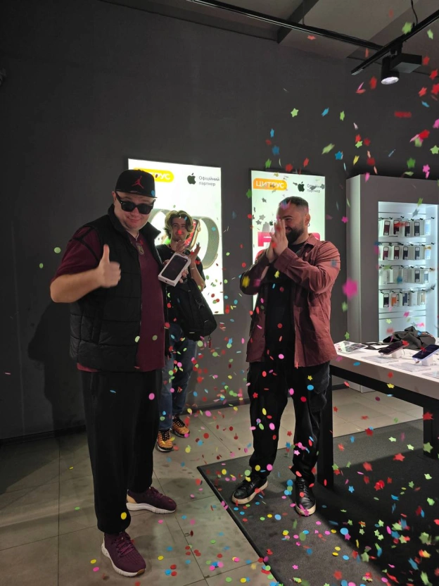 В Україні дочекалися iPhone 18 Pro та Pro Max.Цитрус уже підхопив продаж новинок Apple. Перший офіційний iPhone 18 Pro Max вид... - на we.ua