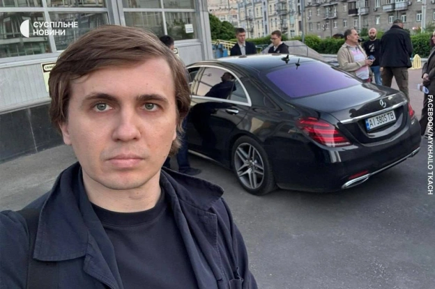 Керівника відділу журналістських розслідувань «Української правди» Михайла Ткача затримали у Відні під час виконання редакційног... - на we.ua