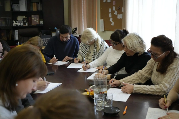 УІНП ПИШЕ ДИКТАНТ!Команда Українського інституту національної пам’яті долучилася до написання Радіодиктанту національної єднос... - на we.ua